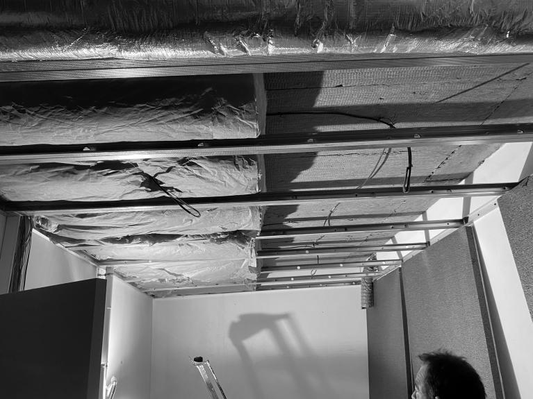 Vue avant travaux – bruit des voisins et cloison phonique à renforcer – Savoie (73)