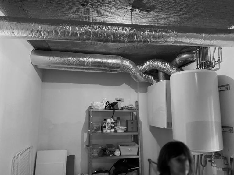 Pièce avant travaux – isolation phonique VMC et bruits de structure – Aix-les-Bains